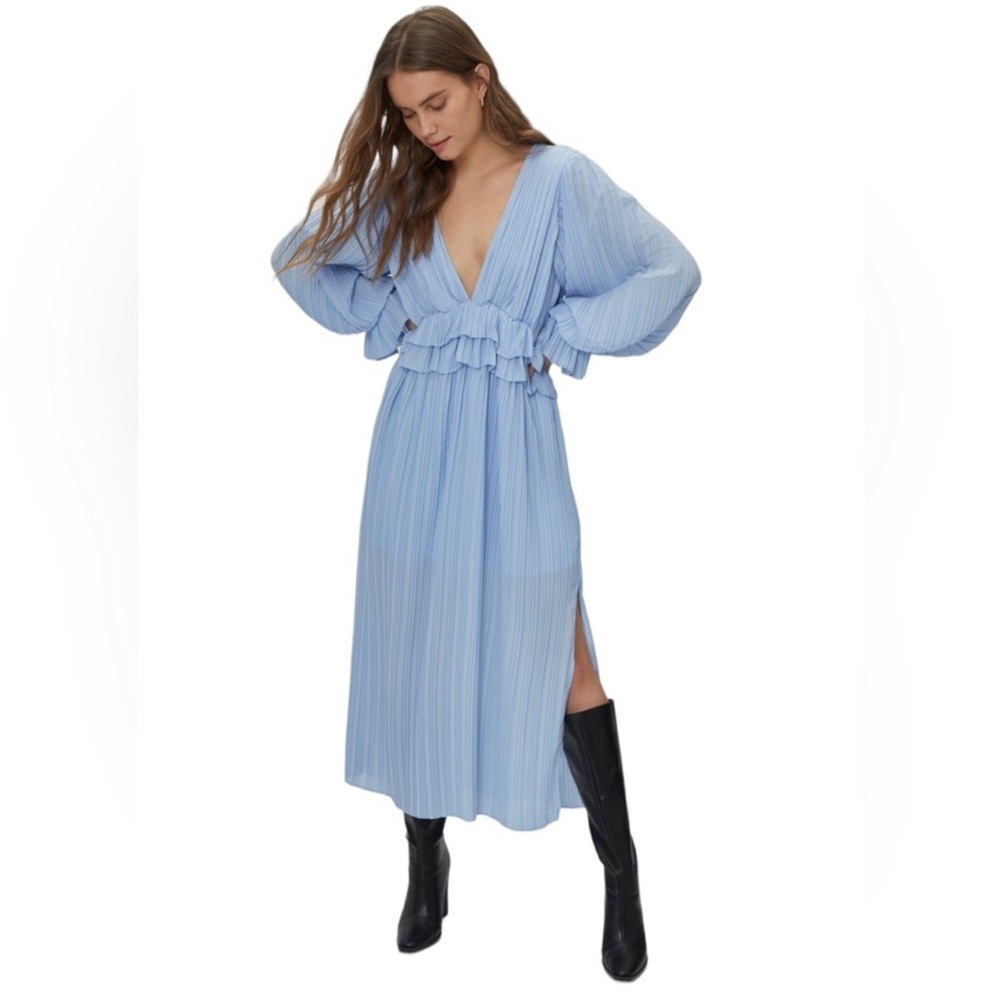 Brand new Nasty Gal blue midi dress.